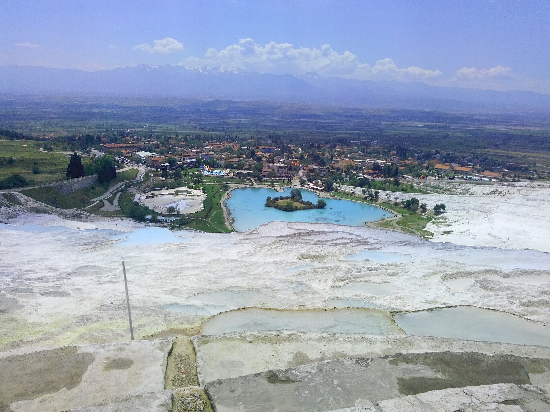 Pamukkale · Hierapolis · Efes · Şirince gezi rotasından gerçek destinasyon manzarası